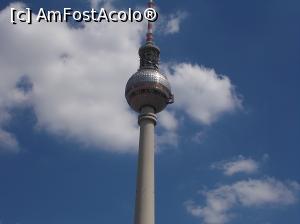 [P07] Berlin, Turnul de televiziune.  » foto by mihaelavoicu
 - 
<span class="allrVoted glyphicon glyphicon-heart hidden" id="av942224"></span>
<a class="m-l-10 hidden" id="sv942224" onclick="voting_Foto_DelVot(,942224,4900)" role="button">șterge vot <span class="glyphicon glyphicon-remove"></span></a>
<a id="v9942224" class=" c-red"  onclick="voting_Foto_SetVot(942224)" role="button"><span class="glyphicon glyphicon-heart-empty"></span> <b>LIKE</b> = Votează poza</a> <img class="hidden"  id="f942224W9" src="/imagini/loader.gif" border="0" /><span class="AjErrMes hidden" id="e942224ErM"></span>