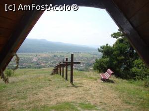 [P29] Fotografie realizată din pridvorul micuței capele a Schitului ”14 Cruci”.  » foto by Floryn81
 - 
<span class="allrVoted glyphicon glyphicon-heart hidden" id="av775473"></span>
<a class="m-l-10 hidden" id="sv775473" onclick="voting_Foto_DelVot(,775473,4909)" role="button">șterge vot <span class="glyphicon glyphicon-remove"></span></a>
<a id="v9775473" class=" c-red"  onclick="voting_Foto_SetVot(775473)" role="button"><span class="glyphicon glyphicon-heart-empty"></span> <b>LIKE</b> = Votează poza</a> <img class="hidden"  id="f775473W9" src="/imagini/loader.gif" border="0" /><span class="AjErrMes hidden" id="e775473ErM"></span>
