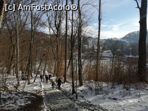 [P10] Drumul spre Lacul Mierlei si Turnul Belvedere » foto by dorgo
 - 
<span class="allrVoted glyphicon glyphicon-heart hidden" id="av1252260"></span>
<a class="m-l-10 hidden" id="sv1252260" onclick="voting_Foto_DelVot(,1252260,4909)" role="button">șterge vot <span class="glyphicon glyphicon-remove"></span></a>
<a id="v91252260" class=" c-red"  onclick="voting_Foto_SetVot(1252260)" role="button"><span class="glyphicon glyphicon-heart-empty"></span> <b>LIKE</b> = Votează poza</a> <img class="hidden"  id="f1252260W9" src="/imagini/loader.gif" border="0" /><span class="AjErrMes hidden" id="e1252260ErM"></span>