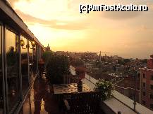 [P07] rasarit in iastanbul. vedere de pe terasa hotelului azyade. » foto by crivel
 - 
<span class="allrVoted glyphicon glyphicon-heart hidden" id="av48960"></span>
<a class="m-l-10 hidden" id="sv48960" onclick="voting_Foto_DelVot(,48960,4931)" role="button">șterge vot <span class="glyphicon glyphicon-remove"></span></a>
<a id="v948960" class=" c-red"  onclick="voting_Foto_SetVot(48960)" role="button"><span class="glyphicon glyphicon-heart-empty"></span> <b>LIKE</b> = Votează poza</a> <img class="hidden"  id="f48960W9" src="/imagini/loader.gif" border="0" /><span class="AjErrMes hidden" id="e48960ErM"></span>