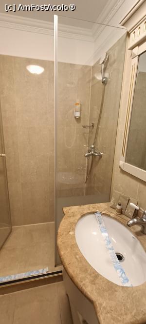 [P15] Baie cameră - duș walk-in. » foto by tata123 🔱
 - 
<span class="allrVoted glyphicon glyphicon-heart hidden" id="av1521700"></span>
<a class="m-l-10 hidden" id="sv1521700" onclick="voting_Foto_DelVot(,1521700,4946)" role="button">șterge vot <span class="glyphicon glyphicon-remove"></span></a>
<a id="v91521700" class=" c-red"  onclick="voting_Foto_SetVot(1521700)" role="button"><span class="glyphicon glyphicon-heart-empty"></span> <b>LIKE</b> = Votează poza</a> <img class="hidden"  id="f1521700W9" src="/imagini/loader.gif" border="0" /><span class="AjErrMes hidden" id="e1521700ErM"></span>