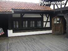 [P14] Castelul Bran - una din terase, remarcati usa deloc inalta » foto by biancuta
 - 
<span class="allrVoted glyphicon glyphicon-heart hidden" id="av274548"></span>
<a class="m-l-10 hidden" id="sv274548" onclick="voting_Foto_DelVot(,274548,4963)" role="button">șterge vot <span class="glyphicon glyphicon-remove"></span></a>
<a id="v9274548" class=" c-red"  onclick="voting_Foto_SetVot(274548)" role="button"><span class="glyphicon glyphicon-heart-empty"></span> <b>LIKE</b> = Votează poza</a> <img class="hidden"  id="f274548W9" src="/imagini/loader.gif" border="0" /><span class="AjErrMes hidden" id="e274548ErM"></span>