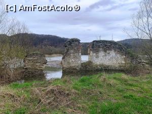 [P09] Ruine în apă-capelă » foto by AZE
 - 
<span class="allrVoted glyphicon glyphicon-heart hidden" id="av1361364"></span>
<a class="m-l-10 hidden" id="sv1361364" onclick="voting_Foto_DelVot(,1361364,4976)" role="button">șterge vot <span class="glyphicon glyphicon-remove"></span></a>
<a id="v91361364" class=" c-red"  onclick="voting_Foto_SetVot(1361364)" role="button"><span class="glyphicon glyphicon-heart-empty"></span> <b>LIKE</b> = Votează poza</a> <img class="hidden"  id="f1361364W9" src="/imagini/loader.gif" border="0" /><span class="AjErrMes hidden" id="e1361364ErM"></span>