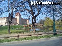 [P01] Cetatea si lacul sunt f aproape de bai » foto by Nicu
 - 
<span class="allrVoted glyphicon glyphicon-heart hidden" id="av194109"></span>
<a class="m-l-10 hidden" id="sv194109" onclick="voting_Foto_DelVot(,194109,5072)" role="button">șterge vot <span class="glyphicon glyphicon-remove"></span></a>
<a id="v9194109" class=" c-red"  onclick="voting_Foto_SetVot(194109)" role="button"><span class="glyphicon glyphicon-heart-empty"></span> <b>LIKE</b> = Votează poza</a> <img class="hidden"  id="f194109W9" src="/imagini/loader.gif" border="0" /><span class="AjErrMes hidden" id="e194109ErM"></span>
