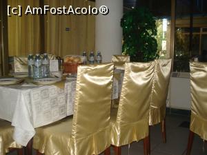 [P17] In restaurant, mesele-si asteapta oaspetii » foto by Anca Mavro*
 - 
<span class="allrVoted glyphicon glyphicon-heart hidden" id="av776885"></span>
<a class="m-l-10 hidden" id="sv776885" onclick="voting_Foto_DelVot(,776885,5082)" role="button">șterge vot <span class="glyphicon glyphicon-remove"></span></a>
<a id="v9776885" class=" c-red"  onclick="voting_Foto_SetVot(776885)" role="button"><span class="glyphicon glyphicon-heart-empty"></span> <b>LIKE</b> = Votează poza</a> <img class="hidden"  id="f776885W9" src="/imagini/loader.gif" border="0" /><span class="AjErrMes hidden" id="e776885ErM"></span>