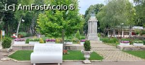 [P33] Parcul Copou - bustul lui Creangă și banca Amintirilor din copilărie » foto by Carmen Ion
 - 
<span class="allrVoted glyphicon glyphicon-heart hidden" id="av1495704"></span>
<a class="m-l-10 hidden" id="sv1495704" onclick="voting_Foto_DelVot(,1495704,5091)" role="button">șterge vot <span class="glyphicon glyphicon-remove"></span></a>
<a id="v91495704" class=" c-red"  onclick="voting_Foto_SetVot(1495704)" role="button"><span class="glyphicon glyphicon-heart-empty"></span> <b>LIKE</b> = Votează poza</a> <img class="hidden"  id="f1495704W9" src="/imagini/loader.gif" border="0" /><span class="AjErrMes hidden" id="e1495704ErM"></span>