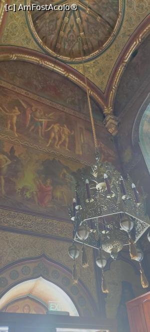 [P33] Biserica Trei Ierarhi » foto by Carmen Ion
 - 
<span class="allrVoted glyphicon glyphicon-heart hidden" id="av1506364"></span>
<a class="m-l-10 hidden" id="sv1506364" onclick="voting_Foto_DelVot(,1506364,5091)" role="button">șterge vot <span class="glyphicon glyphicon-remove"></span></a>
<a id="v91506364" class=" c-red"  onclick="voting_Foto_SetVot(1506364)" role="button"><span class="glyphicon glyphicon-heart-empty"></span> <b>LIKE</b> = Votează poza</a> <img class="hidden"  id="f1506364W9" src="/imagini/loader.gif" border="0" /><span class="AjErrMes hidden" id="e1506364ErM"></span>