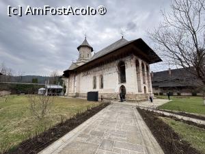 [P29] Mânăstirea Moldovița » foto by AZE
 - 
<span class="allrVoted glyphicon glyphicon-heart hidden" id="av1479111"></span>
<a class="m-l-10 hidden" id="sv1479111" onclick="voting_Foto_DelVot(,1479111,5114)" role="button">șterge vot <span class="glyphicon glyphicon-remove"></span></a>
<a id="v91479111" class=" c-red"  onclick="voting_Foto_SetVot(1479111)" role="button"><span class="glyphicon glyphicon-heart-empty"></span> <b>LIKE</b> = Votează poza</a> <img class="hidden"  id="f1479111W9" src="/imagini/loader.gif" border="0" /><span class="AjErrMes hidden" id="e1479111ErM"></span>