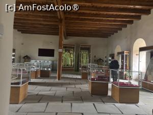 [P58] Mânăstirea Sucevița,muzeu » foto by AZE
 - 
<span class="allrVoted glyphicon glyphicon-heart hidden" id="av1479140"></span>
<a class="m-l-10 hidden" id="sv1479140" onclick="voting_Foto_DelVot(,1479140,5114)" role="button">șterge vot <span class="glyphicon glyphicon-remove"></span></a>
<a id="v91479140" class=" c-red"  onclick="voting_Foto_SetVot(1479140)" role="button"><span class="glyphicon glyphicon-heart-empty"></span> <b>LIKE</b> = Votează poza</a> <img class="hidden"  id="f1479140W9" src="/imagini/loader.gif" border="0" /><span class="AjErrMes hidden" id="e1479140ErM"></span>