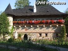 [P03] Frumoase flori!Cred ca inauntru se fac cazari,nu sunt sigura! » foto by trandafir 1970*
 - 
<span class="allrVoted glyphicon glyphicon-heart hidden" id="av31963"></span>
<a class="m-l-10 hidden" id="sv31963" onclick="voting_Foto_DelVot(,31963,5114)" role="button">șterge vot <span class="glyphicon glyphicon-remove"></span></a>
<a id="v931963" class=" c-red"  onclick="voting_Foto_SetVot(31963)" role="button"><span class="glyphicon glyphicon-heart-empty"></span> <b>LIKE</b> = Votează poza</a> <img class="hidden"  id="f31963W9" src="/imagini/loader.gif" border="0" /><span class="AjErrMes hidden" id="e31963ErM"></span>