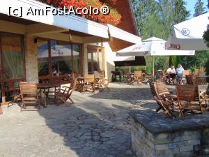 [P46] Terasa restaurantului pensiunii » foto by liviu49
 - 
<span class="allrVoted glyphicon glyphicon-heart hidden" id="av1302686"></span>
<a class="m-l-10 hidden" id="sv1302686" onclick="voting_Foto_DelVot(,1302686,5114)" role="button">șterge vot <span class="glyphicon glyphicon-remove"></span></a>
<a id="v91302686" class=" c-red"  onclick="voting_Foto_SetVot(1302686)" role="button"><span class="glyphicon glyphicon-heart-empty"></span> <b>LIKE</b> = Votează poza</a> <img class="hidden"  id="f1302686W9" src="/imagini/loader.gif" border="0" /><span class="AjErrMes hidden" id="e1302686ErM"></span>