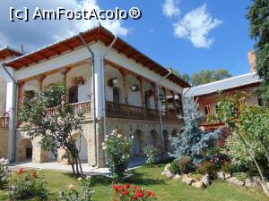 [P05] Cladirile din interiorul Manastirii Varatec » foto by liviu49
 - 
<span class="allrVoted glyphicon glyphicon-heart hidden" id="av1302645"></span>
<a class="m-l-10 hidden" id="sv1302645" onclick="voting_Foto_DelVot(,1302645,5114)" role="button">șterge vot <span class="glyphicon glyphicon-remove"></span></a>
<a id="v91302645" class=" c-red"  onclick="voting_Foto_SetVot(1302645)" role="button"><span class="glyphicon glyphicon-heart-empty"></span> <b>LIKE</b> = Votează poza</a> <img class="hidden"  id="f1302645W9" src="/imagini/loader.gif" border="0" /><span class="AjErrMes hidden" id="e1302645ErM"></span>