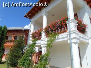 [P15] O alta cladire a manastirii Varatec » foto by liviu49
 - 
<span class="allrVoted glyphicon glyphicon-heart hidden" id="av1302926"></span>
<a class="m-l-10 hidden" id="sv1302926" onclick="voting_Foto_DelVot(,1302926,5114)" role="button">șterge vot <span class="glyphicon glyphicon-remove"></span></a>
<a id="v91302926" class=" c-red"  onclick="voting_Foto_SetVot(1302926)" role="button"><span class="glyphicon glyphicon-heart-empty"></span> <b>LIKE</b> = Votează poza</a> <img class="hidden"  id="f1302926W9" src="/imagini/loader.gif" border="0" /><span class="AjErrMes hidden" id="e1302926ErM"></span>