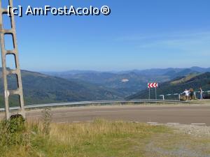 [P06] Acea balustrada este limita punctului de belvedere, amenajat cu masa si banci pentru relaxare . » foto by liviu49
 - 
<span class="allrVoted glyphicon glyphicon-heart hidden" id="av1303693"></span>
<a class="m-l-10 hidden" id="sv1303693" onclick="voting_Foto_DelVot(,1303693,5114)" role="button">șterge vot <span class="glyphicon glyphicon-remove"></span></a>
<a id="v91303693" class=" c-red"  onclick="voting_Foto_SetVot(1303693)" role="button"><span class="glyphicon glyphicon-heart-empty"></span> <b>LIKE</b> = Votează poza</a> <img class="hidden"  id="f1303693W9" src="/imagini/loader.gif" border="0" /><span class="AjErrMes hidden" id="e1303693ErM"></span>