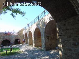 [P29] In interiorul cetatii . » foto by liviu49
 - 
<span class="allrVoted glyphicon glyphicon-heart hidden" id="av1304668"></span>
<a class="m-l-10 hidden" id="sv1304668" onclick="voting_Foto_DelVot(,1304668,5114)" role="button">șterge vot <span class="glyphicon glyphicon-remove"></span></a>
<a id="v91304668" class=" c-red"  onclick="voting_Foto_SetVot(1304668)" role="button"><span class="glyphicon glyphicon-heart-empty"></span> <b>LIKE</b> = Votează poza</a> <img class="hidden"  id="f1304668W9" src="/imagini/loader.gif" border="0" /><span class="AjErrMes hidden" id="e1304668ErM"></span>