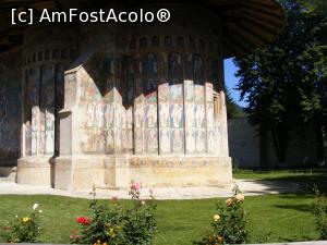 [P19] Si revedem frescele peretelui estic al bisericii manastirii Voronet . » foto by liviu49
 - 
<span class="allrVoted glyphicon glyphicon-heart hidden" id="av1305419"></span>
<a class="m-l-10 hidden" id="sv1305419" onclick="voting_Foto_DelVot(,1305419,5114)" role="button">șterge vot <span class="glyphicon glyphicon-remove"></span></a>
<a id="v91305419" class=" c-red"  onclick="voting_Foto_SetVot(1305419)" role="button"><span class="glyphicon glyphicon-heart-empty"></span> <b>LIKE</b> = Votează poza</a> <img class="hidden"  id="f1305419W9" src="/imagini/loader.gif" border="0" /><span class="AjErrMes hidden" id="e1305419ErM"></span>