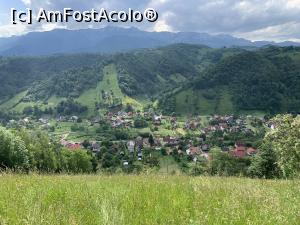 [P02] Moieciu de Jos văzut dintr-un punct de belvedere de lângă DN73 (se află lângă pensiunea Popasul de vis) » foto by AZE
 - 
<span class="allrVoted glyphicon glyphicon-heart hidden" id="av1371220"></span>
<a class="m-l-10 hidden" id="sv1371220" onclick="voting_Foto_DelVot(,1371220,5116)" role="button">șterge vot <span class="glyphicon glyphicon-remove"></span></a>
<a id="v91371220" class=" c-red"  onclick="voting_Foto_SetVot(1371220)" role="button"><span class="glyphicon glyphicon-heart-empty"></span> <b>LIKE</b> = Votează poza</a> <img class="hidden"  id="f1371220W9" src="/imagini/loader.gif" border="0" /><span class="AjErrMes hidden" id="e1371220ErM"></span>