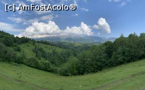 [P03] Același punct de belvedere,partea opusă Piatra Craiului » foto by AZE
 - 
<span class="allrVoted glyphicon glyphicon-heart hidden" id="av1371221"></span>
<a class="m-l-10 hidden" id="sv1371221" onclick="voting_Foto_DelVot(,1371221,5116)" role="button">șterge vot <span class="glyphicon glyphicon-remove"></span></a>
<a id="v91371221" class=" c-red"  onclick="voting_Foto_SetVot(1371221)" role="button"><span class="glyphicon glyphicon-heart-empty"></span> <b>LIKE</b> = Votează poza</a> <img class="hidden"  id="f1371221W9" src="/imagini/loader.gif" border="0" /><span class="AjErrMes hidden" id="e1371221ErM"></span>