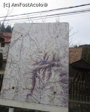 [P01] Harta regiunii Moieciu » foto by Michi
 - 
<span class="allrVoted glyphicon glyphicon-heart hidden" id="av1223935"></span>
<a class="m-l-10 hidden" id="sv1223935" onclick="voting_Foto_DelVot(,1223935,5116)" role="button">șterge vot <span class="glyphicon glyphicon-remove"></span></a>
<a id="v91223935" class=" c-red"  onclick="voting_Foto_SetVot(1223935)" role="button"><span class="glyphicon glyphicon-heart-empty"></span> <b>LIKE</b> = Votează poza</a> <img class="hidden"  id="f1223935W9" src="/imagini/loader.gif" border="0" /><span class="AjErrMes hidden" id="e1223935ErM"></span>