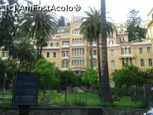 [P47] Villa Maria, pe Via Marquerita, spre funicularul Chiaia.  » foto by Aurici
 - 
<span class="allrVoted glyphicon glyphicon-heart hidden" id="av875160"></span>
<a class="m-l-10 hidden" id="sv875160" onclick="voting_Foto_DelVot(,875160,5128)" role="button">șterge vot <span class="glyphicon glyphicon-remove"></span></a>
<a id="v9875160" class=" c-red"  onclick="voting_Foto_SetVot(875160)" role="button"><span class="glyphicon glyphicon-heart-empty"></span> <b>LIKE</b> = Votează poza</a> <img class="hidden"  id="f875160W9" src="/imagini/loader.gif" border="0" /><span class="AjErrMes hidden" id="e875160ErM"></span>