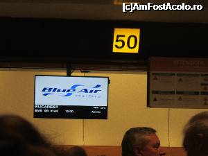 [P12] Prea devreme am ajuns la aeroport.  » foto by bica adriana
 - 
<span class="allrVoted glyphicon glyphicon-heart hidden" id="av699328"></span>
<a class="m-l-10 hidden" id="sv699328" onclick="voting_Foto_DelVot(,699328,5128)" role="button">șterge vot <span class="glyphicon glyphicon-remove"></span></a>
<a id="v9699328" class=" c-red"  onclick="voting_Foto_SetVot(699328)" role="button"><span class="glyphicon glyphicon-heart-empty"></span> <b>LIKE</b> = Votează poza</a> <img class="hidden"  id="f699328W9" src="/imagini/loader.gif" border="0" /><span class="AjErrMes hidden" id="e699328ErM"></span>