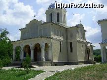 [P12] Manastirea Sf. Apostol Andrei - Biserica veche. » foto by iulianic
 - 
<span class="allrVoted glyphicon glyphicon-heart hidden" id="av261513"></span>
<a class="m-l-10 hidden" id="sv261513" onclick="voting_Foto_DelVot(,261513,5136)" role="button">șterge vot <span class="glyphicon glyphicon-remove"></span></a>
<a id="v9261513" class=" c-red"  onclick="voting_Foto_SetVot(261513)" role="button"><span class="glyphicon glyphicon-heart-empty"></span> <b>LIKE</b> = Votează poza</a> <img class="hidden"  id="f261513W9" src="/imagini/loader.gif" border="0" /><span class="AjErrMes hidden" id="e261513ErM"></span>