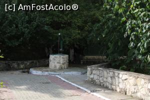 [P18] Comuna Ion Corvin, Mănăstirea Sf. Andrei, F&acirc;nt&acirc;na cu apă limpede și rece » foto by mprofeanu
 - 
<span class="allrVoted glyphicon glyphicon-heart hidden" id="av1218553"></span>
<a class="m-l-10 hidden" id="sv1218553" onclick="voting_Foto_DelVot(,1218553,5136)" role="button">șterge vot <span class="glyphicon glyphicon-remove"></span></a>
<a id="v91218553" class=" c-red"  onclick="voting_Foto_SetVot(1218553)" role="button"><span class="glyphicon glyphicon-heart-empty"></span> <b>LIKE</b> = Votează poza</a> <img class="hidden"  id="f1218553W9" src="/imagini/loader.gif" border="0" /><span class="AjErrMes hidden" id="e1218553ErM"></span>