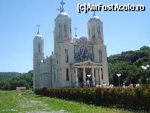 [P03] Tot biserica cea mare din cadrul Manastirii Sf. Apostol Andrei, cu pictura sfantului la intrare » foto by ileanaxperta*
 - 
<span class="allrVoted glyphicon glyphicon-heart hidden" id="av100388"></span>
<a class="m-l-10 hidden" id="sv100388" onclick="voting_Foto_DelVot(,100388,5136)" role="button">șterge vot <span class="glyphicon glyphicon-remove"></span></a>
<a id="v9100388" class=" c-red"  onclick="voting_Foto_SetVot(100388)" role="button"><span class="glyphicon glyphicon-heart-empty"></span> <b>LIKE</b> = Votează poza</a> <img class="hidden"  id="f100388W9" src="/imagini/loader.gif" border="0" /><span class="AjErrMes hidden" id="e100388ErM"></span>