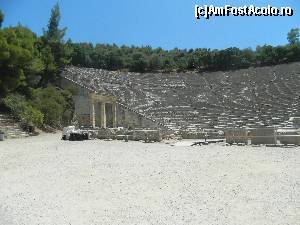 [P40] Epidavros amfiteatrul » foto by Dabator
 - 
<span class="allrVoted glyphicon glyphicon-heart hidden" id="av602909"></span>
<a class="m-l-10 hidden" id="sv602909" onclick="voting_Foto_DelVot(,602909,5137)" role="button">șterge vot <span class="glyphicon glyphicon-remove"></span></a>
<a id="v9602909" class=" c-red"  onclick="voting_Foto_SetVot(602909)" role="button"><span class="glyphicon glyphicon-heart-empty"></span> <b>LIKE</b> = Votează poza</a> <img class="hidden"  id="f602909W9" src="/imagini/loader.gif" border="0" /><span class="AjErrMes hidden" id="e602909ErM"></span>