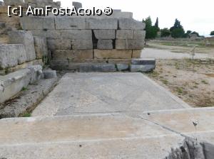 [P23] Corintul antic - platforma Bema se leaga numele apostolului Pavel care a ajuns pe aceste meleaguri pentru a propovadui » foto by extracrisina
 - 
<span class="allrVoted glyphicon glyphicon-heart hidden" id="av921167"></span>
<a class="m-l-10 hidden" id="sv921167" onclick="voting_Foto_DelVot(,921167,5137)" role="button">șterge vot <span class="glyphicon glyphicon-remove"></span></a>
<a id="v9921167" class=" c-red"  onclick="voting_Foto_SetVot(921167)" role="button"><span class="glyphicon glyphicon-heart-empty"></span> <b>LIKE</b> = Votează poza</a> <img class="hidden"  id="f921167W9" src="/imagini/loader.gif" border="0" /><span class="AjErrMes hidden" id="e921167ErM"></span>