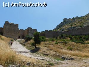 [P05] Acrocorint, spre a doua poarta din fortareata » foto by extracrisina
 - 
<span class="allrVoted glyphicon glyphicon-heart hidden" id="av921149"></span>
<a class="m-l-10 hidden" id="sv921149" onclick="voting_Foto_DelVot(,921149,5137)" role="button">șterge vot <span class="glyphicon glyphicon-remove"></span></a>
<a id="v9921149" class=" c-red"  onclick="voting_Foto_SetVot(921149)" role="button"><span class="glyphicon glyphicon-heart-empty"></span> <b>LIKE</b> = Votează poza</a> <img class="hidden"  id="f921149W9" src="/imagini/loader.gif" border="0" /><span class="AjErrMes hidden" id="e921149ErM"></span>