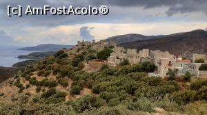 [P13] Vathia, satul cu turnuri de piatră » foto by Carmen Ion
 - 
<span class="allrVoted glyphicon glyphicon-heart hidden" id="av1265327"></span>
<a class="m-l-10 hidden" id="sv1265327" onclick="voting_Foto_DelVot(,1265327,5137)" role="button">șterge vot <span class="glyphicon glyphicon-remove"></span></a>
<a id="v91265327" class=" c-red"  onclick="voting_Foto_SetVot(1265327)" role="button"><span class="glyphicon glyphicon-heart-empty"></span> <b>LIKE</b> = Votează poza</a> <img class="hidden"  id="f1265327W9" src="/imagini/loader.gif" border="0" /><span class="AjErrMes hidden" id="e1265327ErM"></span>