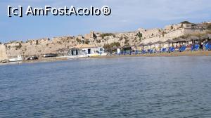 [P32] Plaja Methoni » foto by Carmen Ion
 - 
<span class="allrVoted glyphicon glyphicon-heart hidden" id="av1265687"></span>
<a class="m-l-10 hidden" id="sv1265687" onclick="voting_Foto_DelVot(,1265687,5137)" role="button">șterge vot <span class="glyphicon glyphicon-remove"></span></a>
<a id="v91265687" class=" c-red"  onclick="voting_Foto_SetVot(1265687)" role="button"><span class="glyphicon glyphicon-heart-empty"></span> <b>LIKE</b> = Votează poza</a> <img class="hidden"  id="f1265687W9" src="/imagini/loader.gif" border="0" /><span class="AjErrMes hidden" id="e1265687ErM"></span>