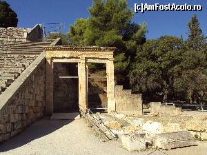 [P12] Unul din cele două coridoare laterale (paradoi) pe care intrau actorii.  » foto by Carmen Ion
 - 
<span class="allrVoted glyphicon glyphicon-heart hidden" id="av689274"></span>
<a class="m-l-10 hidden" id="sv689274" onclick="voting_Foto_DelVot(,689274,5137)" role="button">șterge vot <span class="glyphicon glyphicon-remove"></span></a>
<a id="v9689274" class=" c-red"  onclick="voting_Foto_SetVot(689274)" role="button"><span class="glyphicon glyphicon-heart-empty"></span> <b>LIKE</b> = Votează poza</a> <img class="hidden"  id="f689274W9" src="/imagini/loader.gif" border="0" /><span class="AjErrMes hidden" id="e689274ErM"></span>