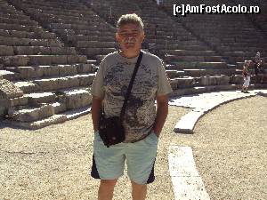 [P15] Adrian la teatru - în calitate doar de vizitator.  » foto by Carmen Ion
 - 
<span class="allrVoted glyphicon glyphicon-heart hidden" id="av689277"></span>
<a class="m-l-10 hidden" id="sv689277" onclick="voting_Foto_DelVot(,689277,5137)" role="button">șterge vot <span class="glyphicon glyphicon-remove"></span></a>
<a id="v9689277" class=" c-red"  onclick="voting_Foto_SetVot(689277)" role="button"><span class="glyphicon glyphicon-heart-empty"></span> <b>LIKE</b> = Votează poza</a> <img class="hidden"  id="f689277W9" src="/imagini/loader.gif" border="0" /><span class="AjErrMes hidden" id="e689277ErM"></span>