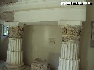 [P27] Muzeu: reconstituirea colonadei interioare de la propylaia.  » foto by Carmen Ion
 - 
<span class="allrVoted glyphicon glyphicon-heart hidden" id="av689289"></span>
<a class="m-l-10 hidden" id="sv689289" onclick="voting_Foto_DelVot(,689289,5137)" role="button">șterge vot <span class="glyphicon glyphicon-remove"></span></a>
<a id="v9689289" class=" c-red"  onclick="voting_Foto_SetVot(689289)" role="button"><span class="glyphicon glyphicon-heart-empty"></span> <b>LIKE</b> = Votează poza</a> <img class="hidden"  id="f689289W9" src="/imagini/loader.gif" border="0" /><span class="AjErrMes hidden" id="e689289ErM"></span>