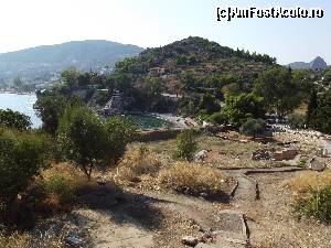 [P23] Anticul Asini împreună cu plaja omonimă şi Tolo în planul îndepărtat din stânga » foto by irinad
 - 
<span class="allrVoted glyphicon glyphicon-heart hidden" id="av669705"></span>
<a class="m-l-10 hidden" id="sv669705" onclick="voting_Foto_DelVot(,669705,5137)" role="button">șterge vot <span class="glyphicon glyphicon-remove"></span></a>
<a id="v9669705" class=" c-red"  onclick="voting_Foto_SetVot(669705)" role="button"><span class="glyphicon glyphicon-heart-empty"></span> <b>LIKE</b> = Votează poza</a> <img class="hidden"  id="f669705W9" src="/imagini/loader.gif" border="0" /><span class="AjErrMes hidden" id="e669705ErM"></span>