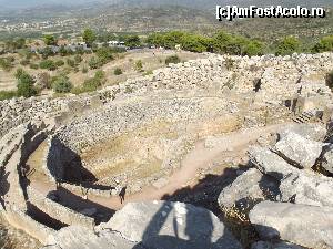 [P27] Nu mai puţin celebrul mormânt circular A de la Micene » foto by irinad
 - 
<span class="allrVoted glyphicon glyphicon-heart hidden" id="av669710"></span>
<a class="m-l-10 hidden" id="sv669710" onclick="voting_Foto_DelVot(,669710,5137)" role="button">șterge vot <span class="glyphicon glyphicon-remove"></span></a>
<a id="v9669710" class=" c-red"  onclick="voting_Foto_SetVot(669710)" role="button"><span class="glyphicon glyphicon-heart-empty"></span> <b>LIKE</b> = Votează poza</a> <img class="hidden"  id="f669710W9" src="/imagini/loader.gif" border="0" /><span class="AjErrMes hidden" id="e669710ErM"></span>