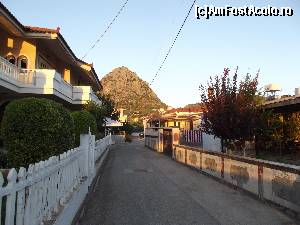 [P01] Dimineaţa, munţii pe ale căror drumuri urma să ne căţărăm » foto by irinad
 - 
<span class="allrVoted glyphicon glyphicon-heart hidden" id="av687736"></span>
<a class="m-l-10 hidden" id="sv687736" onclick="voting_Foto_DelVot(,687736,5137)" role="button">șterge vot <span class="glyphicon glyphicon-remove"></span></a>
<a id="v9687736" class=" c-red"  onclick="voting_Foto_SetVot(687736)" role="button"><span class="glyphicon glyphicon-heart-empty"></span> <b>LIKE</b> = Votează poza</a> <img class="hidden"  id="f687736W9" src="/imagini/loader.gif" border="0" /><span class="AjErrMes hidden" id="e687736ErM"></span>