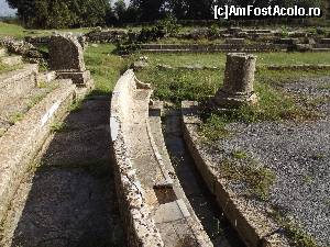 [P13] Scaunele amfiteatrului de la Megalopolis » foto by irinad
 - 
<span class="allrVoted glyphicon glyphicon-heart hidden" id="av687748"></span>
<a class="m-l-10 hidden" id="sv687748" onclick="voting_Foto_DelVot(,687748,5137)" role="button">șterge vot <span class="glyphicon glyphicon-remove"></span></a>
<a id="v9687748" class=" c-red"  onclick="voting_Foto_SetVot(687748)" role="button"><span class="glyphicon glyphicon-heart-empty"></span> <b>LIKE</b> = Votează poza</a> <img class="hidden"  id="f687748W9" src="/imagini/loader.gif" border="0" /><span class="AjErrMes hidden" id="e687748ErM"></span>