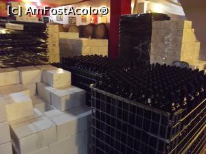 [P27] Printre sticle de vin, butoaie şi ambalaje la Bairaktaris » foto by irinad
 - 
<span class="allrVoted glyphicon glyphicon-heart hidden" id="av718681"></span>
<a class="m-l-10 hidden" id="sv718681" onclick="voting_Foto_DelVot(,718681,5137)" role="button">șterge vot <span class="glyphicon glyphicon-remove"></span></a>
<a id="v9718681" class=" c-red"  onclick="voting_Foto_SetVot(718681)" role="button"><span class="glyphicon glyphicon-heart-empty"></span> <b>LIKE</b> = Votează poza</a> <img class="hidden"  id="f718681W9" src="/imagini/loader.gif" border="0" /><span class="AjErrMes hidden" id="e718681ErM"></span>