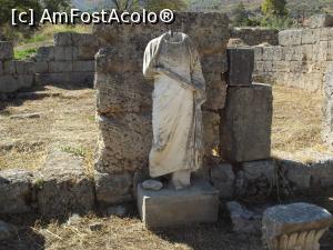 [P46] O statuie în faţa Bouleuterionului » foto by irinad
 - 
<span class="allrVoted glyphicon glyphicon-heart hidden" id="av725625"></span>
<a class="m-l-10 hidden" id="sv725625" onclick="voting_Foto_DelVot(,725625,5137)" role="button">șterge vot <span class="glyphicon glyphicon-remove"></span></a>
<a id="v9725625" class=" c-red"  onclick="voting_Foto_SetVot(725625)" role="button"><span class="glyphicon glyphicon-heart-empty"></span> <b>LIKE</b> = Votează poza</a> <img class="hidden"  id="f725625W9" src="/imagini/loader.gif" border="0" /><span class="AjErrMes hidden" id="e725625ErM"></span>