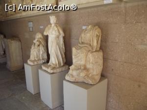 [P57] Statui romane » foto by irinad
 - 
<span class="allrVoted glyphicon glyphicon-heart hidden" id="av725636"></span>
<a class="m-l-10 hidden" id="sv725636" onclick="voting_Foto_DelVot(,725636,5137)" role="button">șterge vot <span class="glyphicon glyphicon-remove"></span></a>
<a id="v9725636" class=" c-red"  onclick="voting_Foto_SetVot(725636)" role="button"><span class="glyphicon glyphicon-heart-empty"></span> <b>LIKE</b> = Votează poza</a> <img class="hidden"  id="f725636W9" src="/imagini/loader.gif" border="0" /><span class="AjErrMes hidden" id="e725636ErM"></span>