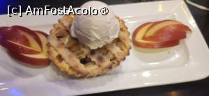 [P14] Desert cu mere si inghetata » foto by luc64
 - 
<span class="allrVoted glyphicon glyphicon-heart hidden" id="av1390554"></span>
<a class="m-l-10 hidden" id="sv1390554" onclick="voting_Foto_DelVot(,1390554,5166)" role="button">șterge vot <span class="glyphicon glyphicon-remove"></span></a>
<a id="v91390554" class=" c-red"  onclick="voting_Foto_SetVot(1390554)" role="button"><span class="glyphicon glyphicon-heart-empty"></span> <b>LIKE</b> = Votează poza</a> <img class="hidden"  id="f1390554W9" src="/imagini/loader.gif" border="0" /><span class="AjErrMes hidden" id="e1390554ErM"></span>