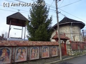 [P03] Biserica „Adormirea Maicii Domnului” Fundeni - Câmpulung Muscel.  » foto by tata123 🔱
 - 
<span class="allrVoted glyphicon glyphicon-heart hidden" id="av946284"></span>
<a class="m-l-10 hidden" id="sv946284" onclick="voting_Foto_DelVot(,946284,5176)" role="button">șterge vot <span class="glyphicon glyphicon-remove"></span></a>
<a id="v9946284" class=" c-red"  onclick="voting_Foto_SetVot(946284)" role="button"><span class="glyphicon glyphicon-heart-empty"></span> <b>LIKE</b> = Votează poza</a> <img class="hidden"  id="f946284W9" src="/imagini/loader.gif" border="0" /><span class="AjErrMes hidden" id="e946284ErM"></span>