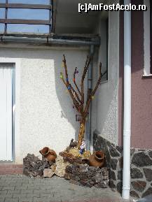 [P21] Fiecare coltisor al pensiunii era frumos decorat, specific Pastelui » foto by lucianaalex
 - 
<span class="allrVoted glyphicon glyphicon-heart hidden" id="av57428"></span>
<a class="m-l-10 hidden" id="sv57428" onclick="voting_Foto_DelVot(,57428,5184)" role="button">șterge vot <span class="glyphicon glyphicon-remove"></span></a>
<a id="v957428" class=" c-red"  onclick="voting_Foto_SetVot(57428)" role="button"><span class="glyphicon glyphicon-heart-empty"></span> <b>LIKE</b> = Votează poza</a> <img class="hidden"  id="f57428W9" src="/imagini/loader.gif" border="0" /><span class="AjErrMes hidden" id="e57428ErM"></span>