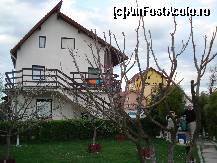 [P03] Pensiunea Casa din Noua vazuta din curetea interioara » foto by lucianaalex
 - 
<span class="allrVoted glyphicon glyphicon-heart hidden" id="av57410"></span>
<a class="m-l-10 hidden" id="sv57410" onclick="voting_Foto_DelVot(,57410,5184)" role="button">șterge vot <span class="glyphicon glyphicon-remove"></span></a>
<a id="v957410" class=" c-red"  onclick="voting_Foto_SetVot(57410)" role="button"><span class="glyphicon glyphicon-heart-empty"></span> <b>LIKE</b> = Votează poza</a> <img class="hidden"  id="f57410W9" src="/imagini/loader.gif" border="0" /><span class="AjErrMes hidden" id="e57410ErM"></span>