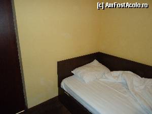[P12] hotel maxim - mai presus de trei stele - interior camera- patul pentru a treia persoana » foto by kmy
 - 
<span class="allrVoted glyphicon glyphicon-heart hidden" id="av407364"></span>
<a class="m-l-10 hidden" id="sv407364" onclick="voting_Foto_DelVot(,407364,5194)" role="button">șterge vot <span class="glyphicon glyphicon-remove"></span></a>
<a id="v9407364" class=" c-red"  onclick="voting_Foto_SetVot(407364)" role="button"><span class="glyphicon glyphicon-heart-empty"></span> <b>LIKE</b> = Votează poza</a> <img class="hidden"  id="f407364W9" src="/imagini/loader.gif" border="0" /><span class="AjErrMes hidden" id="e407364ErM"></span>