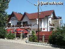[P01] Complexul Turistic Magura (una din terase si hotelul) vazut din parcare » foto by Claudiu U.
 - 
<span class="allrVoted glyphicon glyphicon-heart hidden" id="av227363"></span>
<a class="m-l-10 hidden" id="sv227363" onclick="voting_Foto_DelVot(,227363,5210)" role="button">șterge vot <span class="glyphicon glyphicon-remove"></span></a>
<a id="v9227363" class=" c-red"  onclick="voting_Foto_SetVot(227363)" role="button"><span class="glyphicon glyphicon-heart-empty"></span> <b>LIKE</b> = Votează poza</a> <img class="hidden"  id="f227363W9" src="/imagini/loader.gif" border="0" /><span class="AjErrMes hidden" id="e227363ErM"></span>