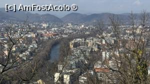 [P24] Orașul văzut de pe Schlossberg » foto by Mika
 - 
<span class="allrVoted glyphicon glyphicon-heart hidden" id="av1521674"></span>
<a class="m-l-10 hidden" id="sv1521674" onclick="voting_Foto_DelVot(,1521674,5228)" role="button">șterge vot <span class="glyphicon glyphicon-remove"></span></a>
<a id="v91521674" class=" c-red"  onclick="voting_Foto_SetVot(1521674)" role="button"><span class="glyphicon glyphicon-heart-empty"></span> <b>LIKE</b> = Votează poza</a> <img class="hidden"  id="f1521674W9" src="/imagini/loader.gif" border="0" /><span class="AjErrMes hidden" id="e1521674ErM"></span>